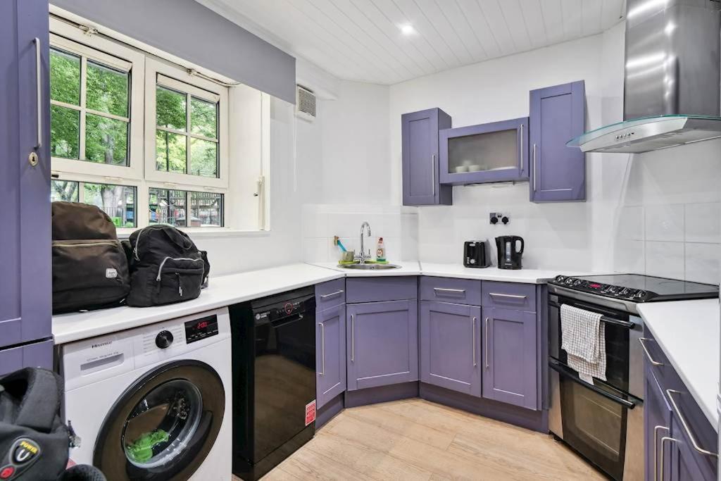 Aplacetostay Apartment, Waterloo * London